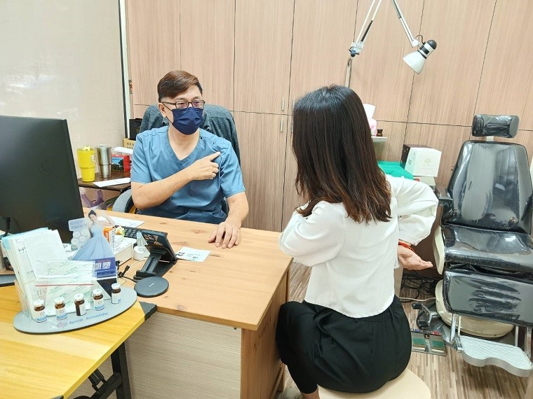 50肩怎麼來的?醫揭過勞肩常見症狀 積極治療加速好轉 增生療法選擇PLT凍晶縮短恢復時間