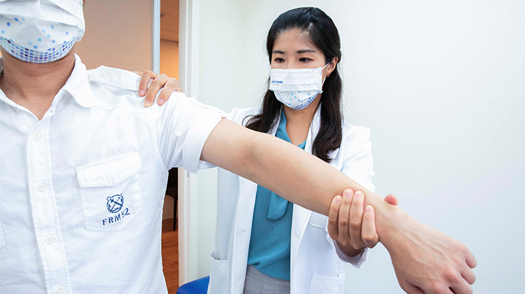 疫情鬆綁挑戰三鐵躍躍欲試 運動傷害頻傳該如何治療?